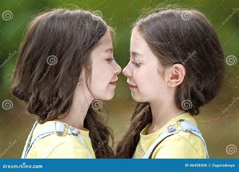 Cute Teen Girl Kissing Each Other Images Xxx