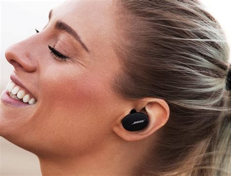 Best Wireless Earbuds For Small Ear Techheadphone