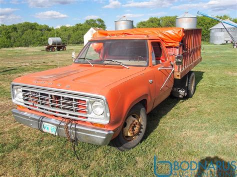 dodge  ton truck dbf bodnarus auctioneering