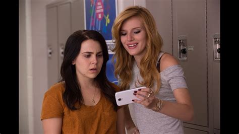 The Duff Starring Mae Whitman And Robbie Amell Movie