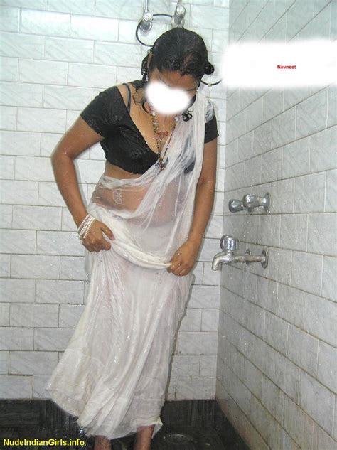 sexy aunty bra under blouse hd pictures aunty remove wet
