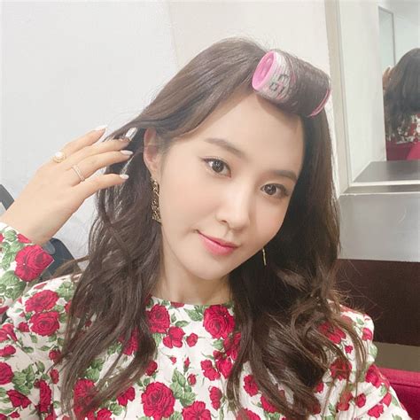 Pin Em Korean Actress And Kpop