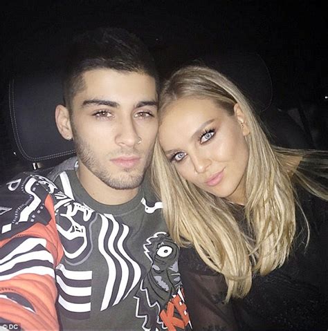 Gigi Hadid Teases Fans With Shirtless Snap Of Zayn Malik Daily Mail