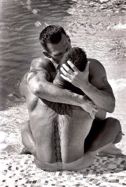 17 Best Images About Gay Kiss On Pinterest Gay Couple