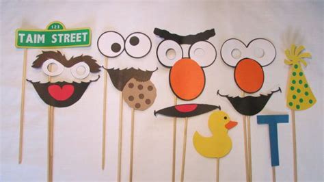 Sesame Street Photo Booth Props 13 Pieces Etsy Sesame