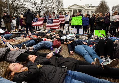 white house teens demonstrate  gun control  school