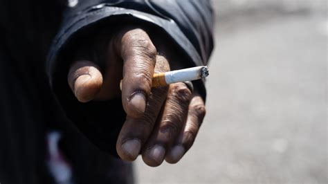 black smokers  center   york fight  ban menthol cigarettes