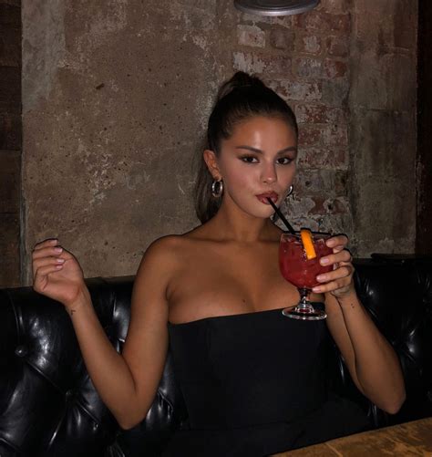 selena gomez cleavage the fappening 2014 2019 celebrity photo leaks
