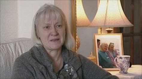 driffield woman takes husband s ashes to court in urn bbc news