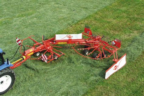 kuhn haying tools rotary rakes wheel rakes mergers