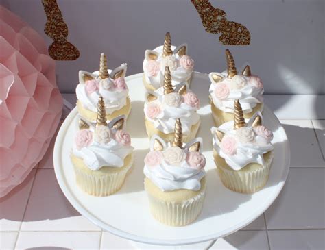 diy unicorn cupcakes toppers horns ears  flowers fondant party