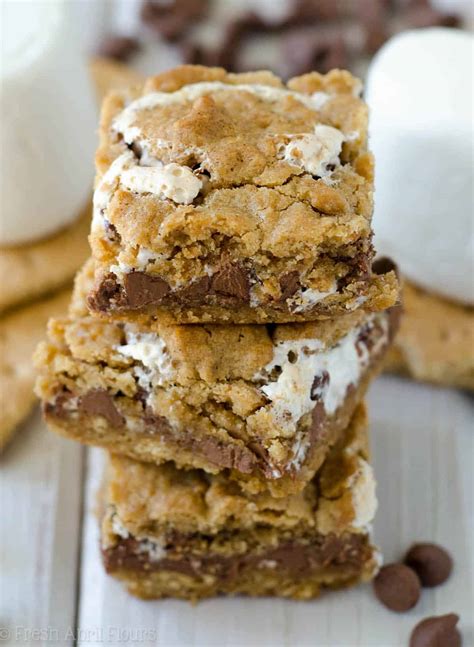 smores chewy cookie bars