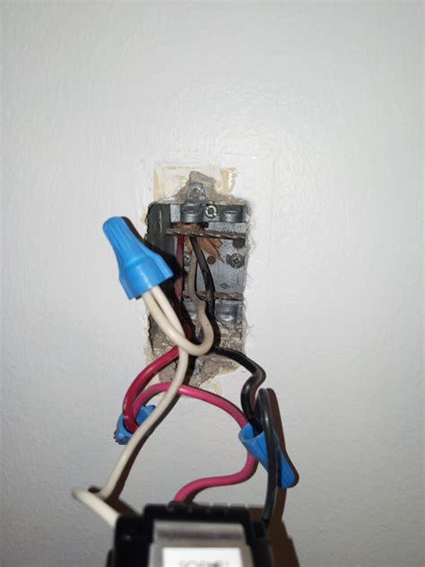 installing  leviton dwhd   existing   setup identified hot wire