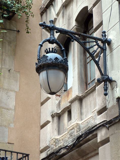street lamp  barcelona  photo  freeimages