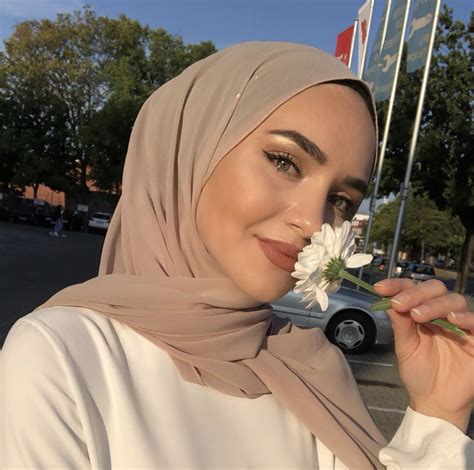 pin oleh sal ma di hijab wanita foto diri sendiri