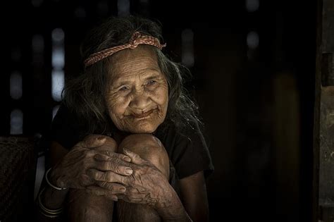 Old Woman Portrait Sad Elderly Elderly Woman Wrinkled Skin