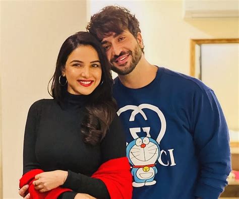 Jasmin Bhasin Reacts To Her Secret Marriage Rumours With Aly Goni Jab