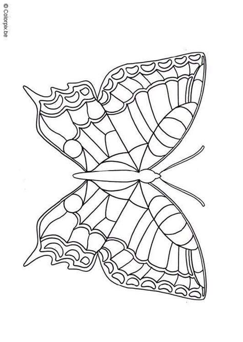 kleurplaat vlinder mandala