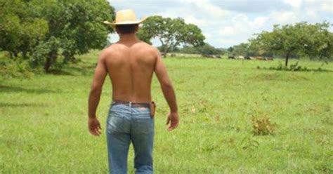 country guys butts haha nice gotta love em