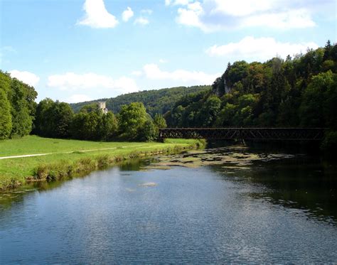 naturpark obere donau mit einer eisenbahnbruecke der donautalbahn und