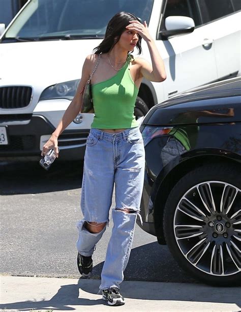 kendall jenner braless 15 new photos thefappening