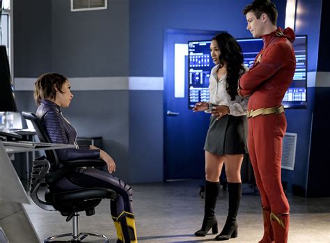 pin by linnette cruz on the flash the flash season the