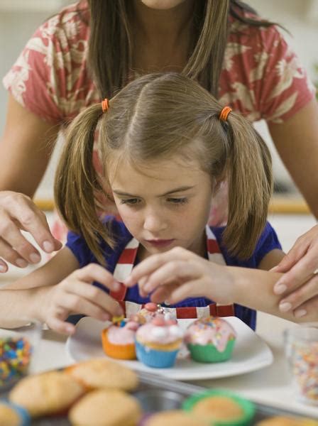 mothers day kids cupcake decorating class wedding cakes fresh bakery pastry palace las