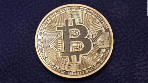 bitcoin tops   mark cnn