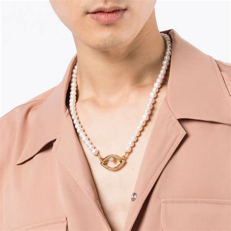 The Best Men S Pearl Necklaces To Make You Look Handsome