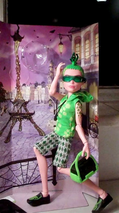 Review Of Monster High Scaris City Of Frights Deuce Gorgon