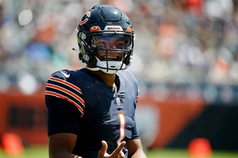 Photos Justin Fields Debut With The Chicago Bears Buckeyes Wire
