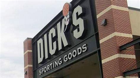 dick s sporting goods hiring 100 for new valley stream store newsday