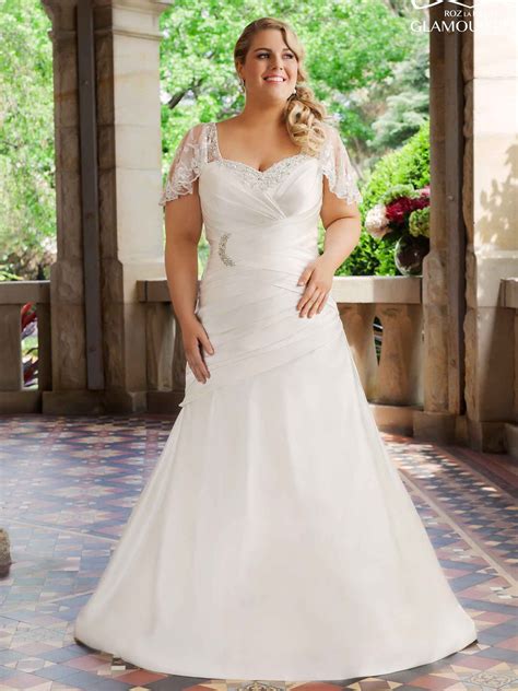 wedding dress shopping tips for plus size brides