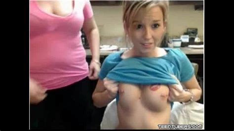 Mom And Daughter Webcam Flash Xnxx