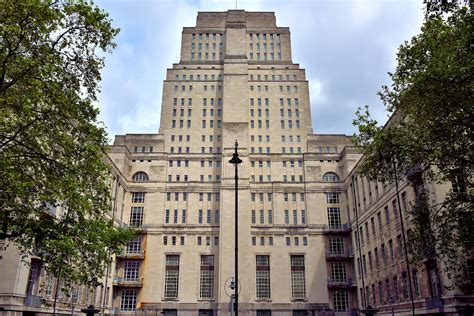 university  london senate house  london england encircle