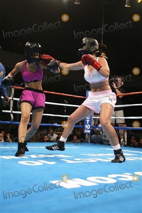 photos and pictures jenny leone vs daniela gil at