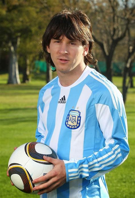 Lionel Messi Hairstyles Smile Photos Hairstyles Photos