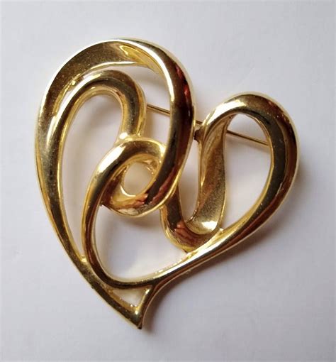Vintage Gold Swirl Heart Pin Brooch