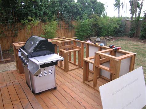 building outdoor kitchen bbq  fun  saving thousands