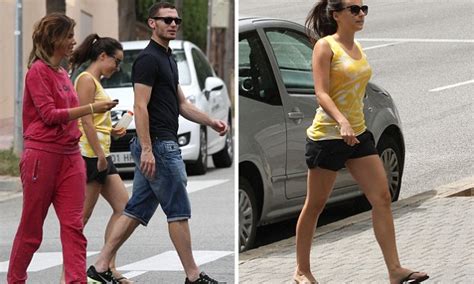 thomas vermaelen house hunting in barcelona after £15m move from