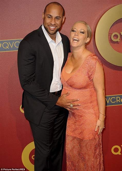 kendra wilkinson takes back husband hank baskett after cheating scandal