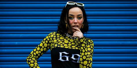 Doja Cat Unveils A Provocative Over The Top Visual For The Hot Pink