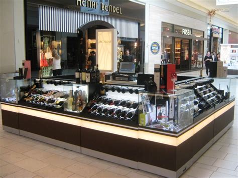 images  kiosk design  pinterest behance shopping mall  jansport
