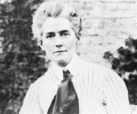 edith cavell biography facts childhood family achievements death