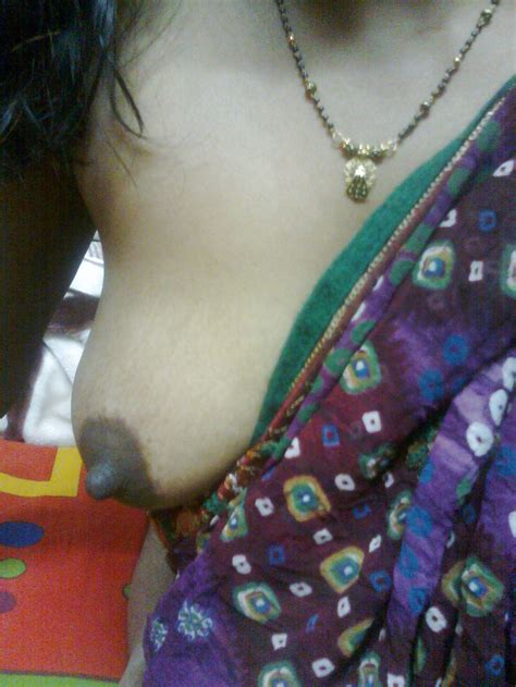 sexy aunty back nude saree adulte archive
