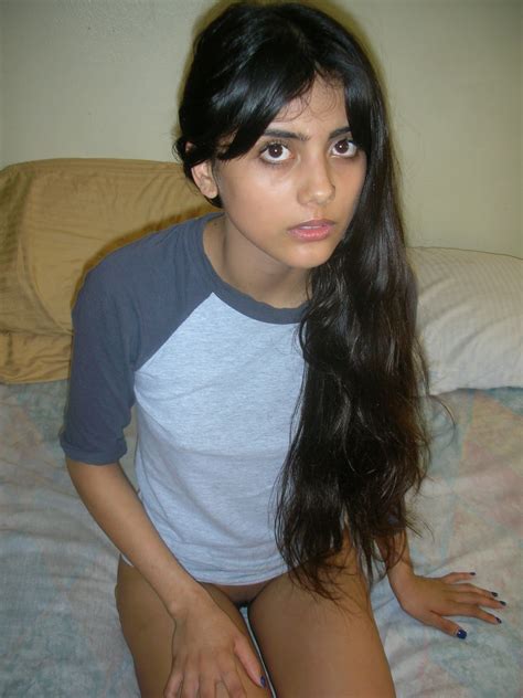 beautiful pakistani girl shows her her pink vagina and close up anus sphincter 20pix
