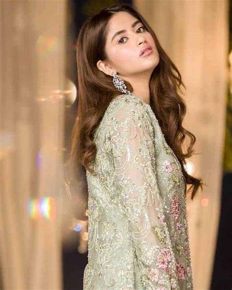 sajal ali looks gorgeous in latest photoshoot showbiz pakistan