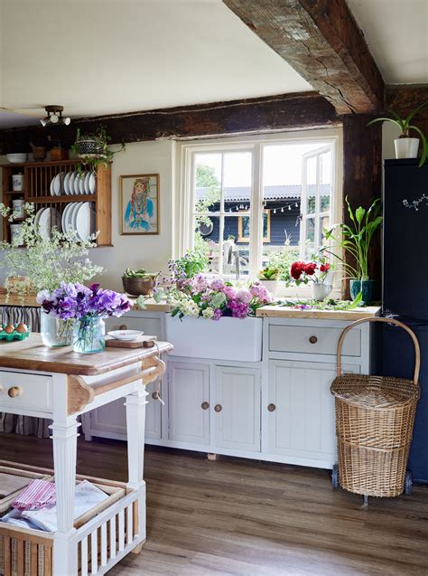 classic english country cottage   dream family home