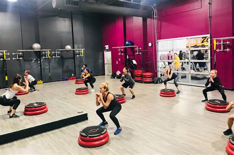 crunch fitness permanently closes   location  toronto