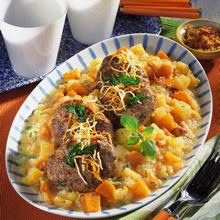 frikadellen mit steckrueben und kartoffel moehrengemuese